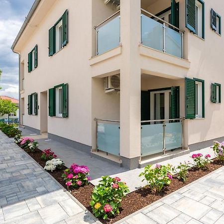 Divine Apartments Baška Eksteriør bilde