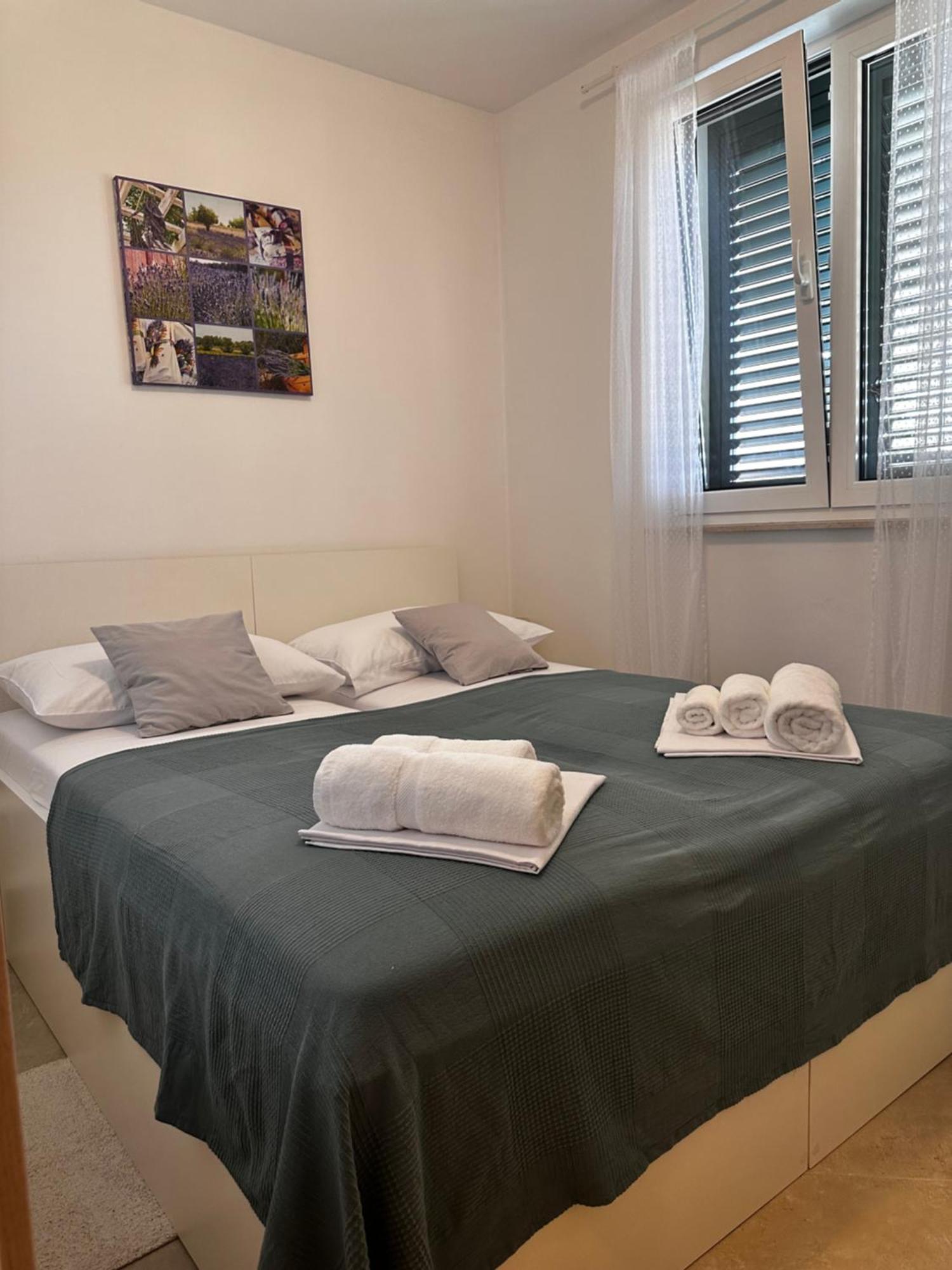 Divine Apartments Baška Eksteriør bilde